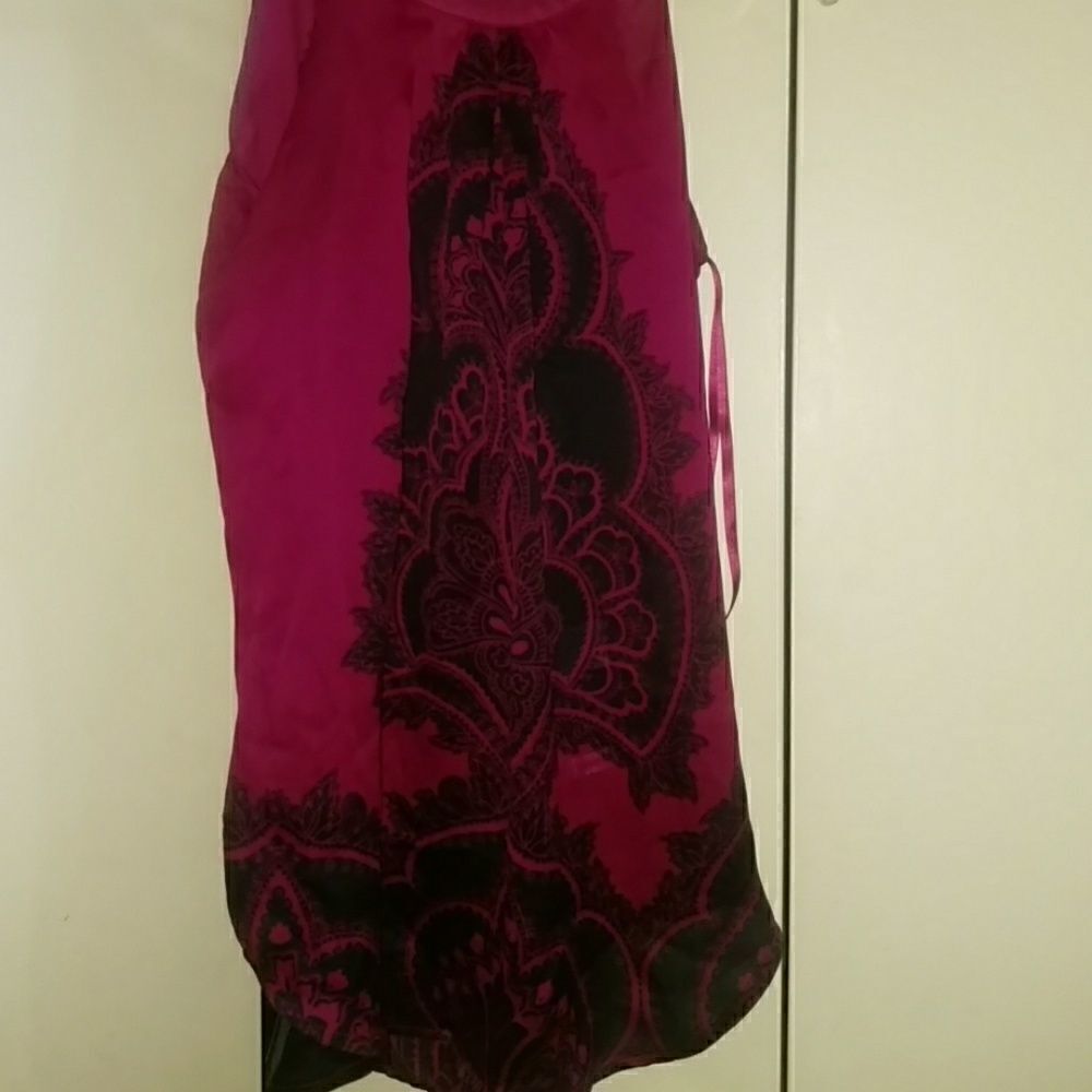 Halter top - Picture 3 of 3